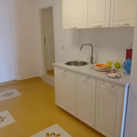 Dimora San Felice Il Melograno Lägenhet